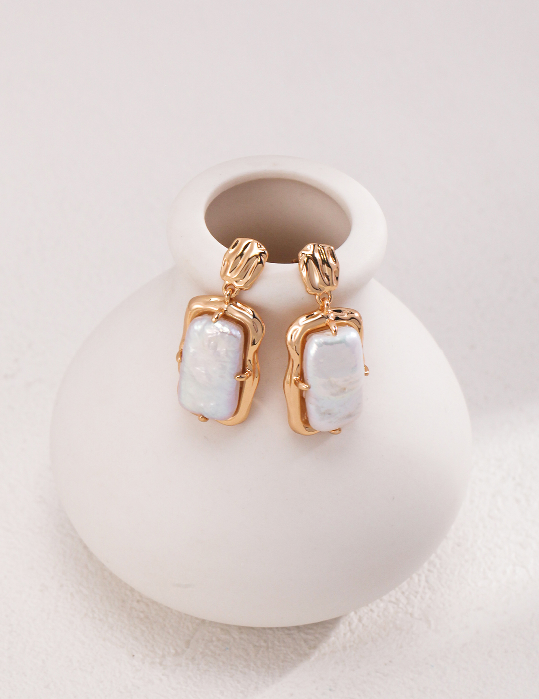 Baroque Pearl Earrings - Image 4