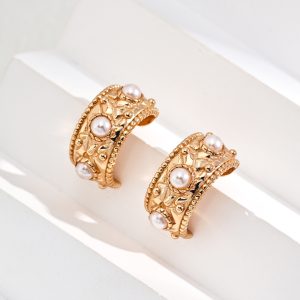 Sterling Silver Vintage Shell Pearl Earrings