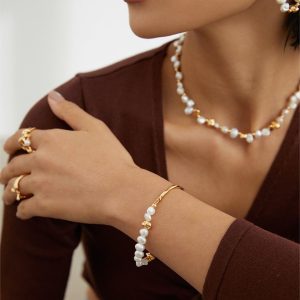 Essential Sterling Silver Pearl Bracelet