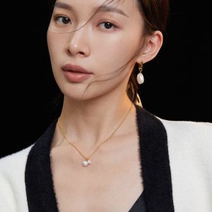 Timeless Appeal Pearl Necklace