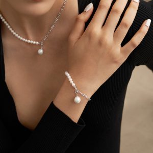 Unique Baroque Pearl Bracelet