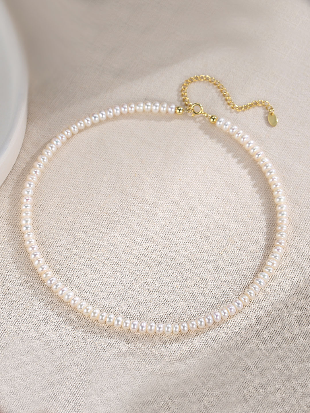 Classic Pearl Necklace - Image 4