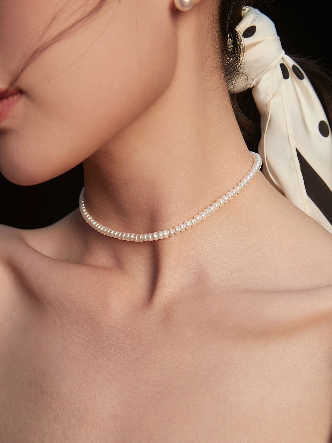 Classic Pearl Necklace - Image 3
