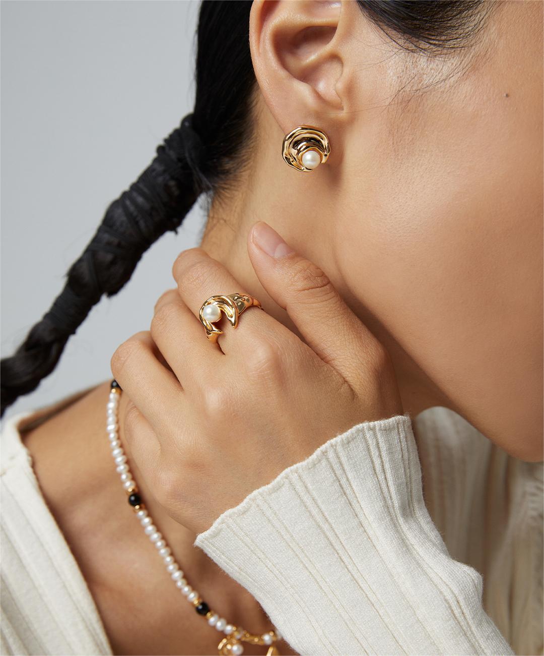 Star and Moon Pearl Ring - Image 3