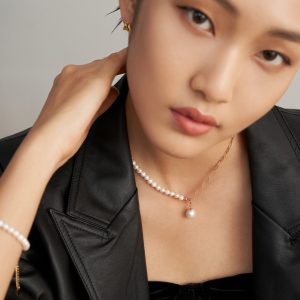 Asymmetric Baroque Pearl Necklace