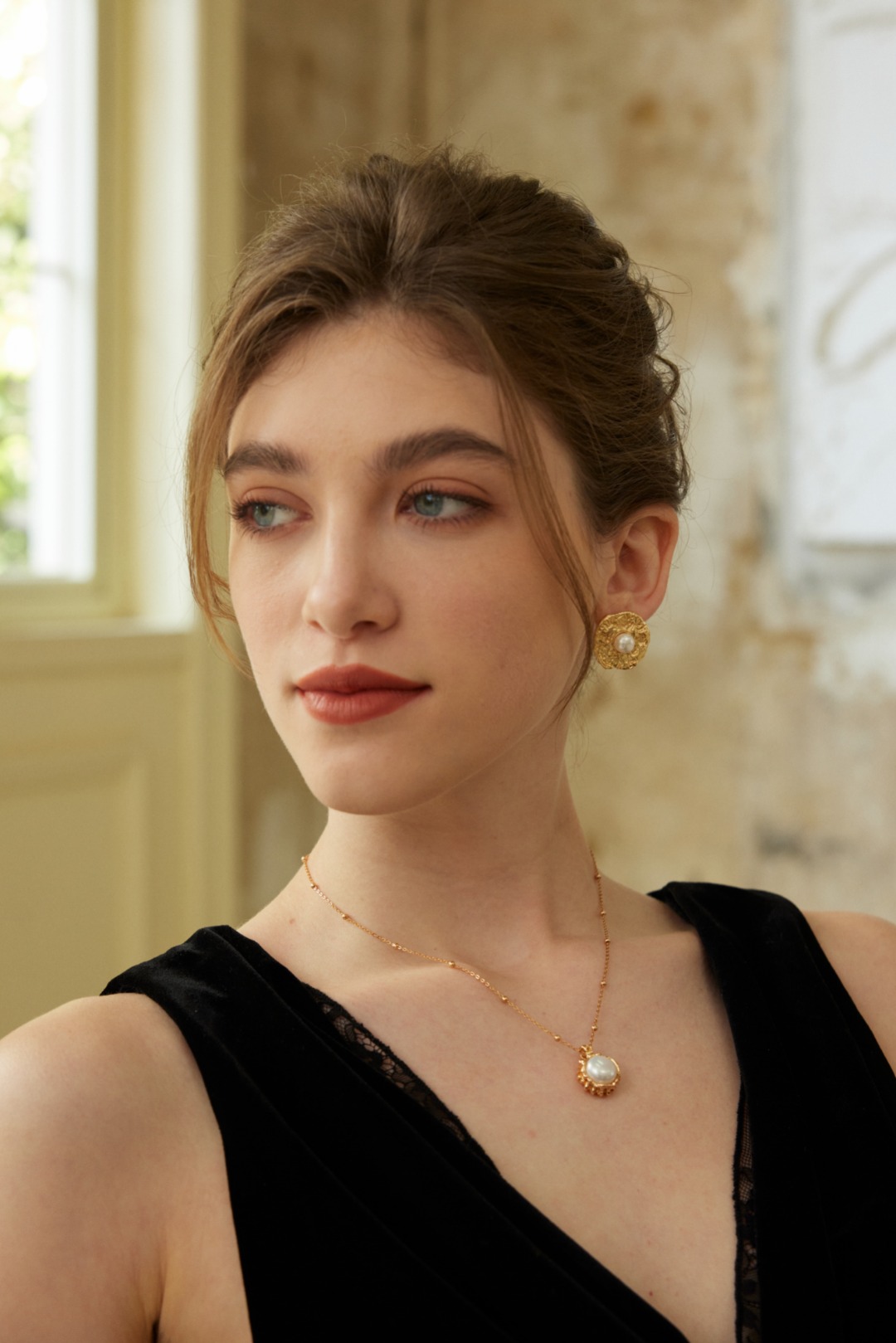 Natural Pearl Pendant Necklace - Image 2