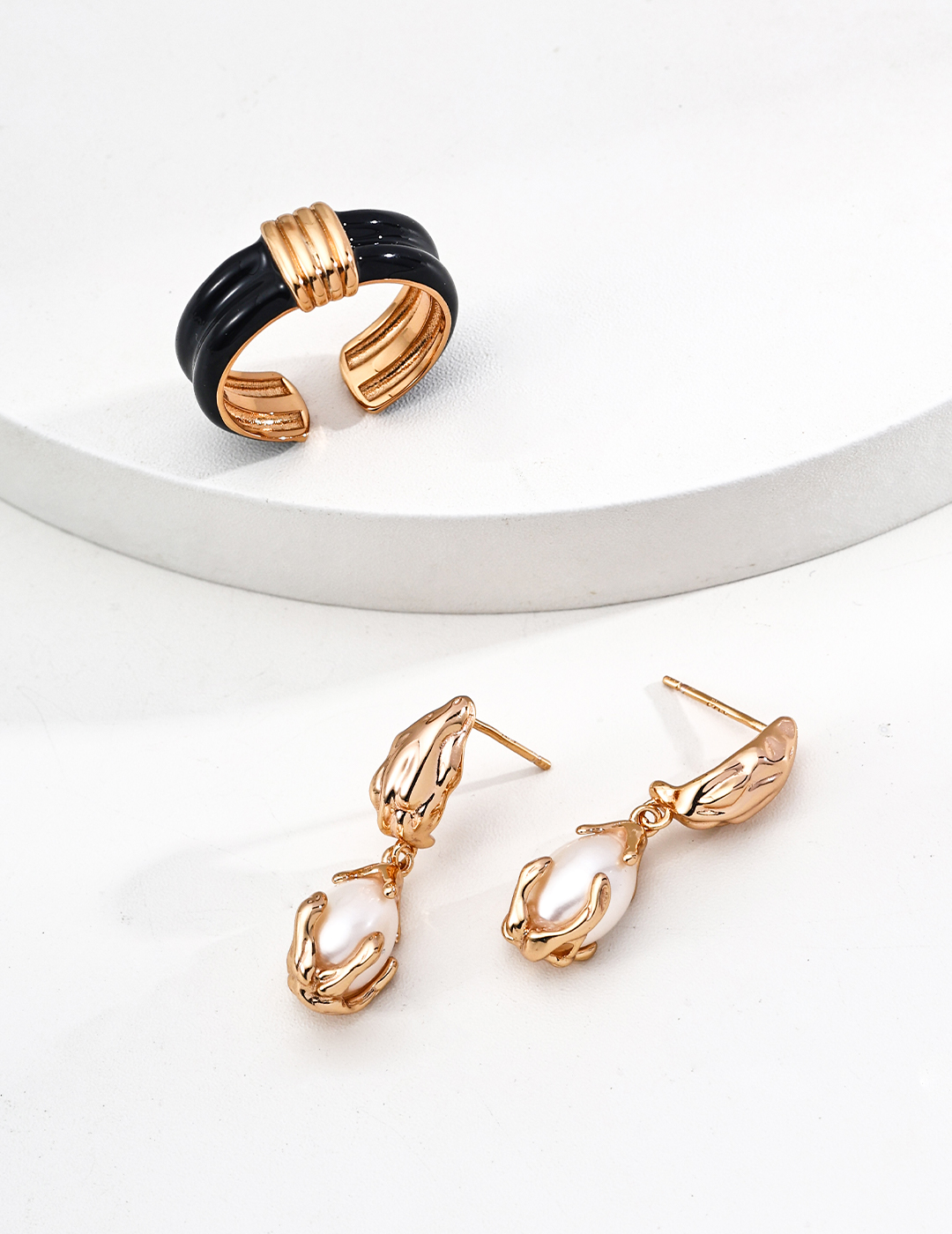 Organic Pearl Drop Earrings - Image 4