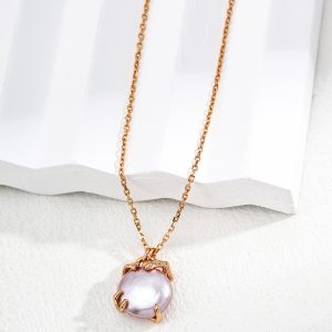 Iridescent Coin Pearl Necklace
