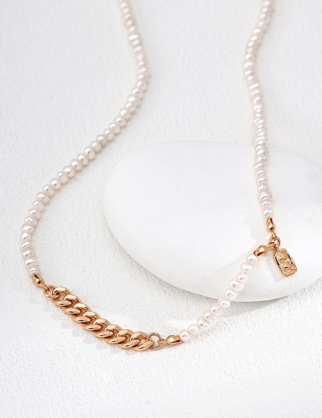 Pearl and Gold Chain Link Necklace